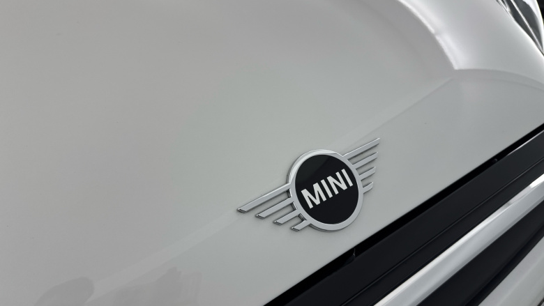 MINI Hatchback 1.5 Cooper Exclusive 3dr Auto Petrol Hatchback